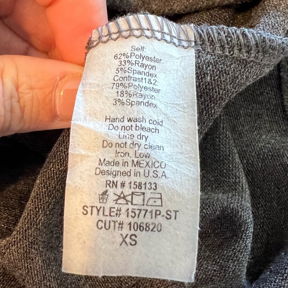 Pink Clover color block tunic, XS - Picture 3 of 4